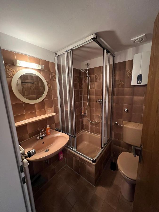 Messe Flughafen Apartment Dusseldorf Luaran gambar